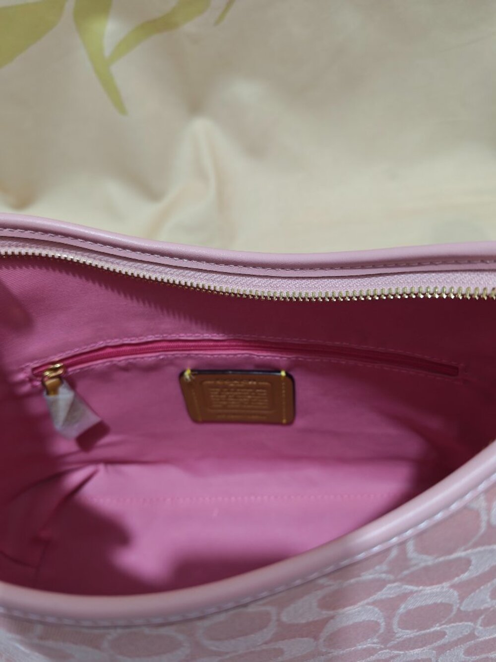 Coach Pink Signature Jacquard Hobo Bag, Extra Straps Included - Picture 10 of 13